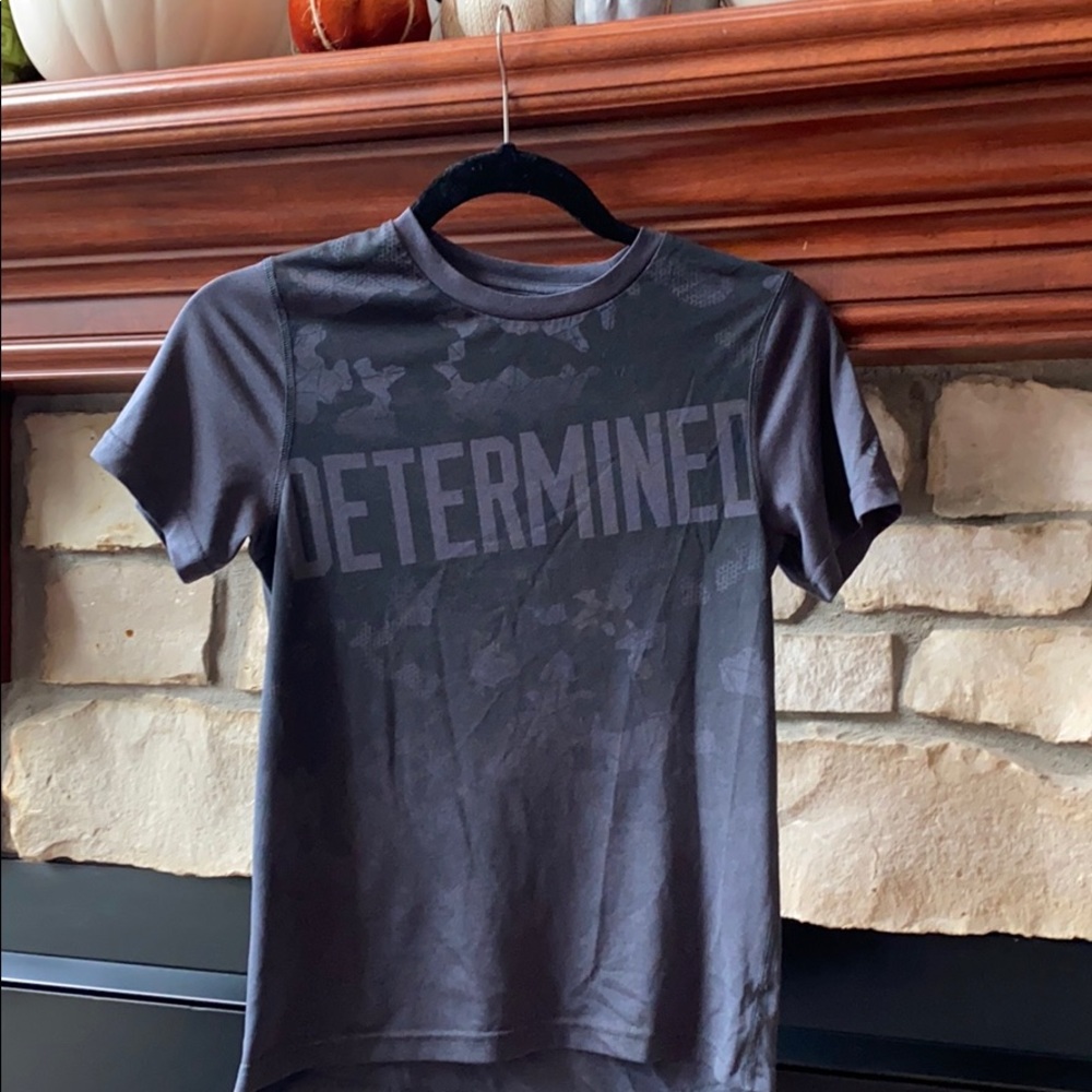 ⭐️ 3 for $30 CHAMPION BOYS ATHLETIC SHIRT